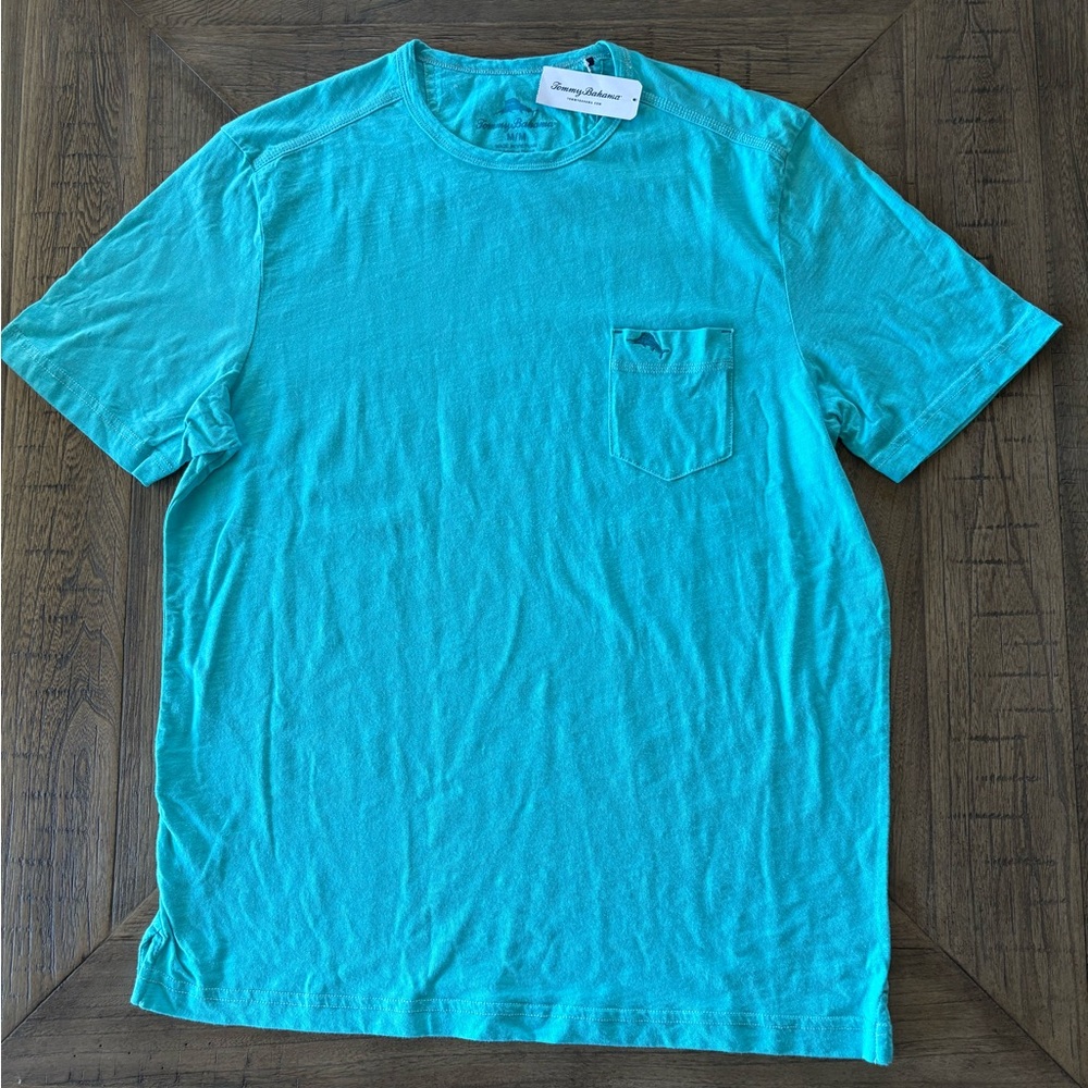 Tommy Bahama Men's Cabo Bay T-Shirt in Clear Ocean Blue Size Medium NWT